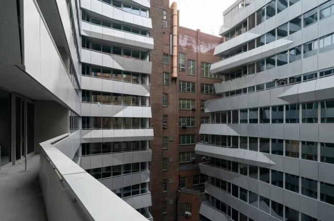 BIM建筑|立体派艺术融进汗青街区：纽约东22街121号公寓 / OMA