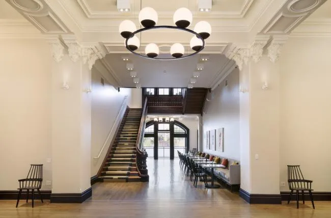 BIM建筑|致敬经典——岁月风化的汗青陈迹：亨利酒店 / Deborah Berke Partners