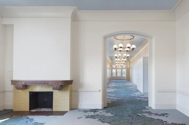 BIM建筑|致敬经典——岁月风化的汗青陈迹：亨利酒店 / Deborah Berke Partners