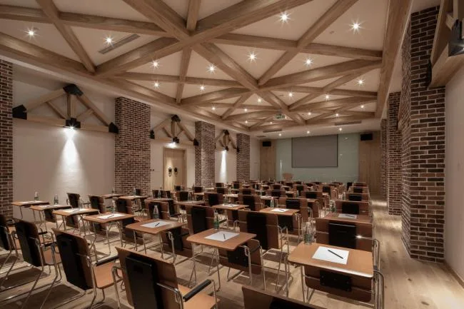 BIM建筑|游牧风治愈系：幔麓酒店·杨蜜斯的花圃 / 上海末贝建筑装潢设计有限公司