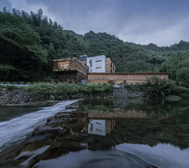 BIM建筑|重见山川——临安鱼乐山房平易近宿改革设计 / 久舍营造工作室