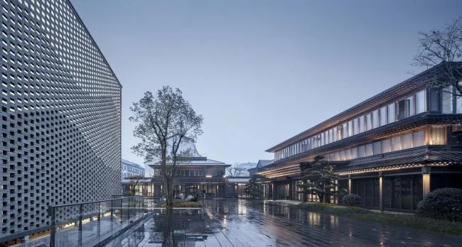 BIM建筑|青石古镇，缕缕乡愁：枫桥经验摆设馆 / 浙江年夜学建筑设计研讨院建筑九院
