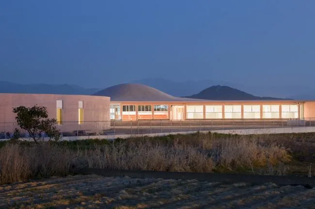 BIM建筑|山形围绕，活动的河道：日本 Subaru 幼儿园 / RFA+CFA
