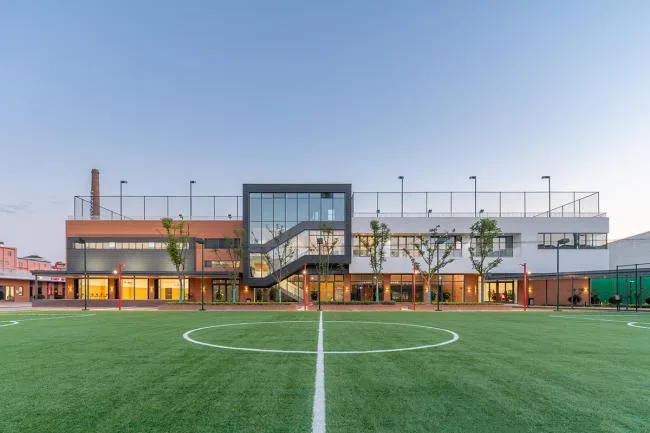 BIM建筑|循典而新，天然悦动——英国莱克顿国际黉舍上海分校 / Eva Architects