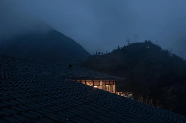 BIM建筑|邻接峡谷，融进聚落：黑竹沟禅驿精品酒店招待中间 / 研筑舍建筑设计