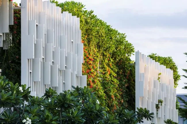 BIM建筑|千寻丛林瀑布倾注而下的光影空间：Naman 温泉会所 / MIA Design Studio