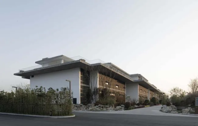 BIM建筑|舍得文化中间 / 很是建筑