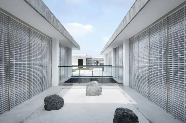 BIM建筑|舍得文化中间 / 很是建筑