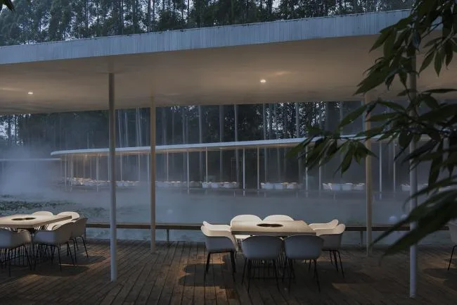 BIM建筑|云雾氤氲，丝带超脱：云镜 · 花圃暖锅餐厅 / 慕达建筑