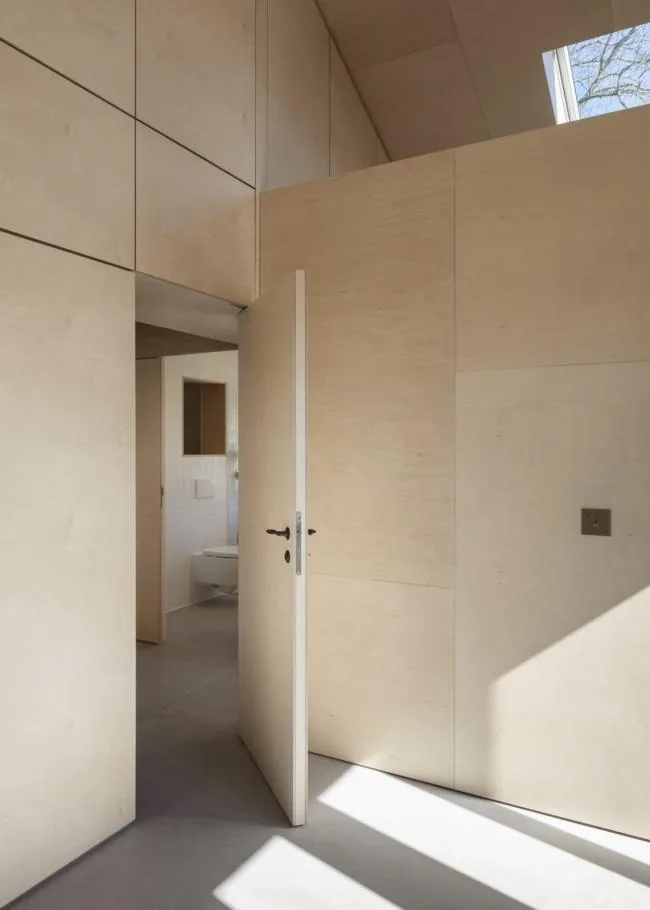 BIM建筑|巴雷特师长教师的家，“戏精版”空间设计 / Daniel Zamarbide