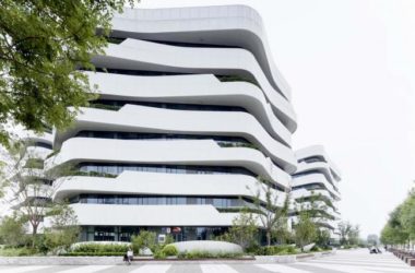 BIM建筑|宛若柔柔翻腾的海浪：天筠产业办公组团 / 第一实践建筑设计-BIM建筑网