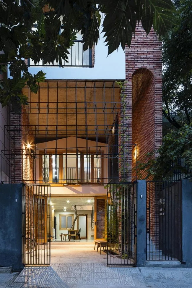 BIM建筑|空间嵌套，会呼吸的热带室第 / IZ Architects