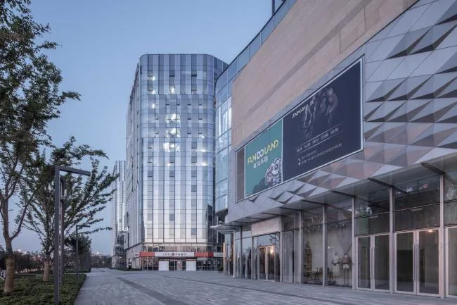 BIM建筑|城市共生空间——南京世茂智汇园 & 52+Mini Mall / 成执设计