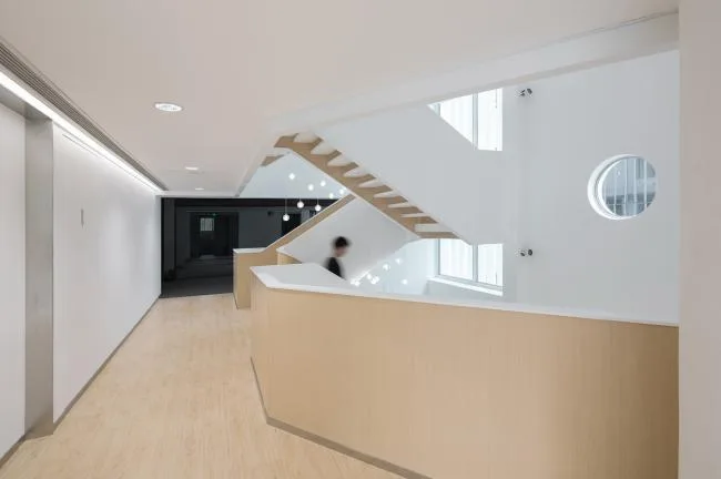 BIM建筑|直面微风，温顺而强盛的气场——静安商楼建筑更新 / ArchUnits|一栋设计工作室
