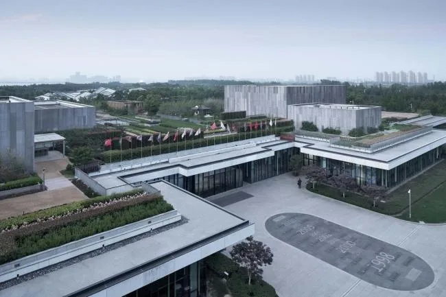 BIM建筑|消隐于天然，唐仲英基金会中国中间 / 浙江年夜学建筑设计研讨院