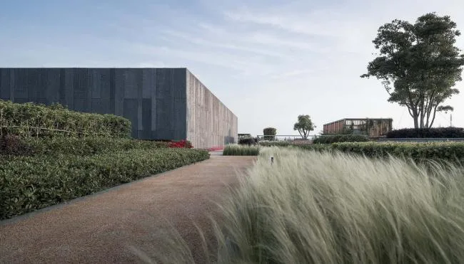 BIM建筑|消隐于天然，唐仲英基金会中国中间 / 浙江年夜学建筑设计研讨院