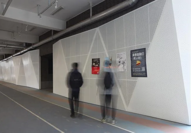 BIM建筑|重讲校园故事——北年夜附中本校及向阳将来黉舍两校园景不雅改革 / Crossboundaries
