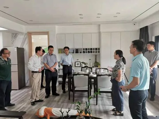 BIM与装配式|行业新闻 | 住建部工程质量安全监管司司长李如生一行到国内首个装配式模块化零能耗绿色建筑考察调研
