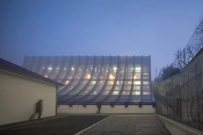 BIM建筑|原始朴实的诗意空间：葡萄酒博物馆 / Atelier 405