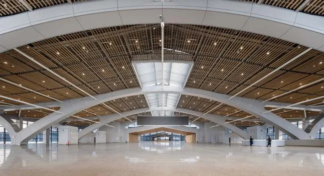 BIM建筑|石家庄国际会展中间，世界最年夜悬索构造展厅 / 清华年夜学建筑设计研讨院