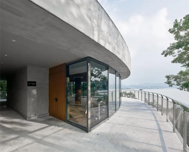 BIM建筑|星船——富春江干的空中泳池 / 中国美术学院景致建筑设计研讨总院