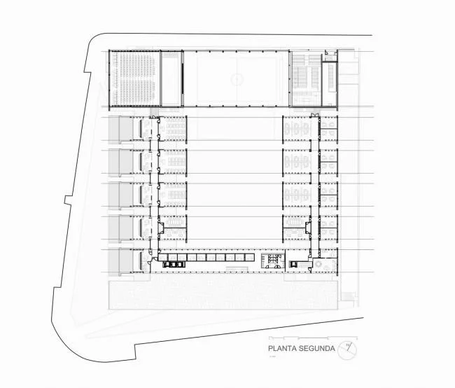 BIM建筑|如小伴侣般整洁排队：教师培训中间 / Ramón Fernández-Alonso