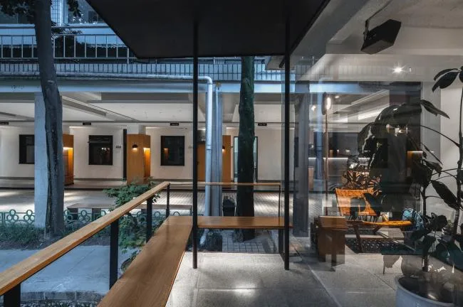 BIM建筑|侠客岛花圃岛天井更新 / 門口建筑工作室