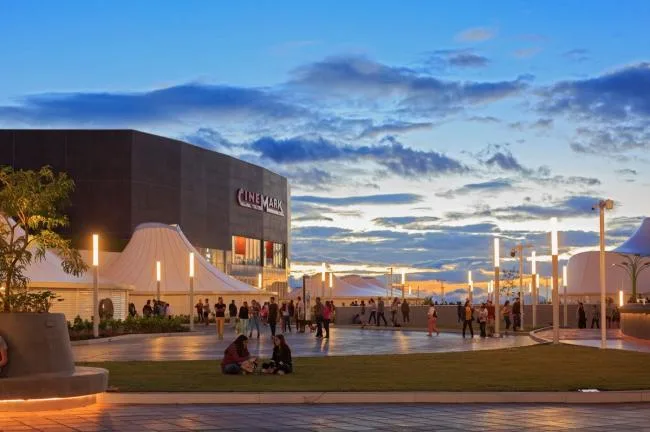 BIM建筑|城市中间的复合型养老社区——星城 MALL+THE CLASSIC 500 养老公寓设计实践 / JERDE 捷得