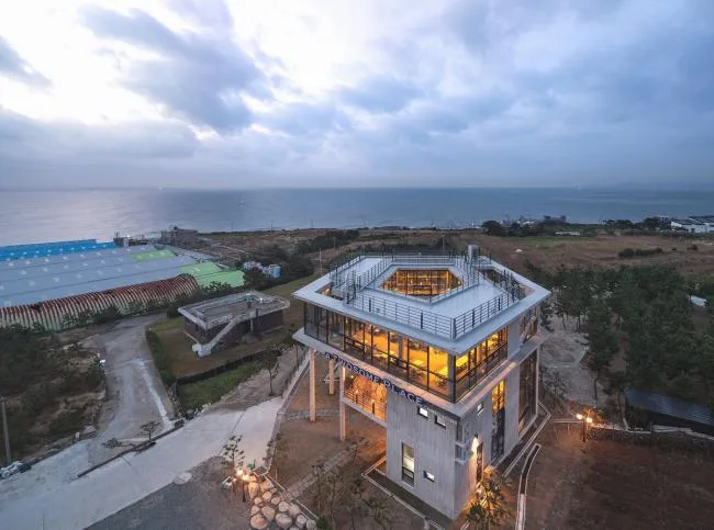 BIM建筑|朝阳东升，揽海天名胜：五角贸易楼 / ON Architecture