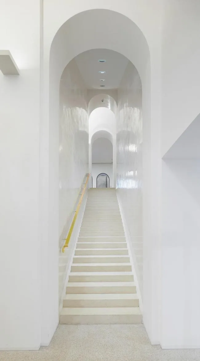 BIM建筑|绿草如茵，星星点点——施塔德尔博物馆扩建工程 / Schneider + Schumacher
