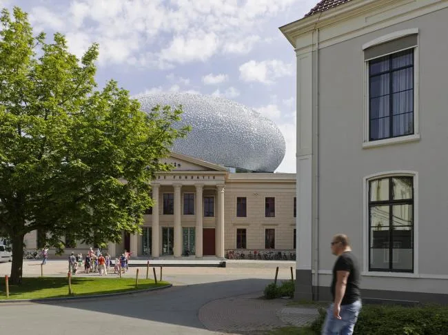 BIM建筑|古典的静态与现代的动态的联合：Fundatie博物馆扩建 / Bierman Henket architecten