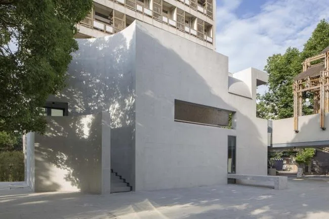 BIM建筑|朴实顽皮，中西合璧：南京艺术学院-砼展厅 / 上海中森建筑与工程设计