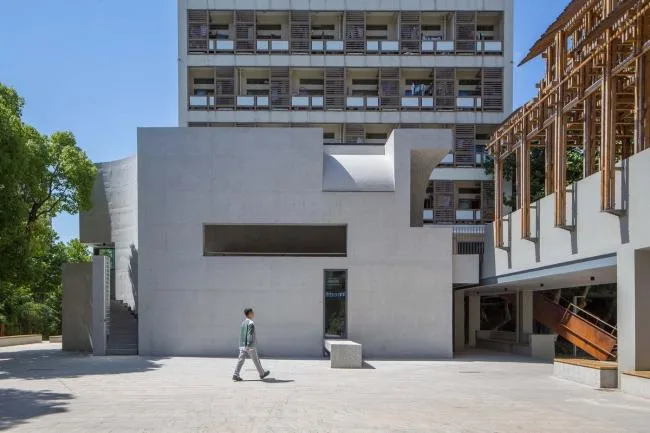 BIM建筑|朴实顽皮，中西合璧：南京艺术学院-砼展厅 / 上海中森建筑与工程设计