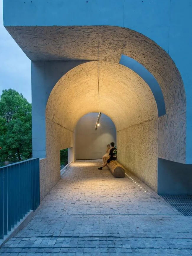 BIM建筑|朴实顽皮，中西合璧：南京艺术学院-砼展厅 / 上海中森建筑与工程设计