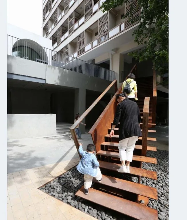 BIM建筑|朴实顽皮，中西合璧：南京艺术学院-砼展厅 / 上海中森建筑与工程设计