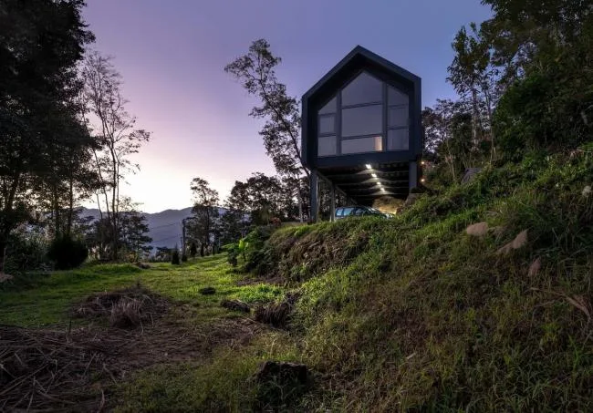 BIM建筑|山静谷幽，清心美景：DH 退休小屋 / UZ architecture