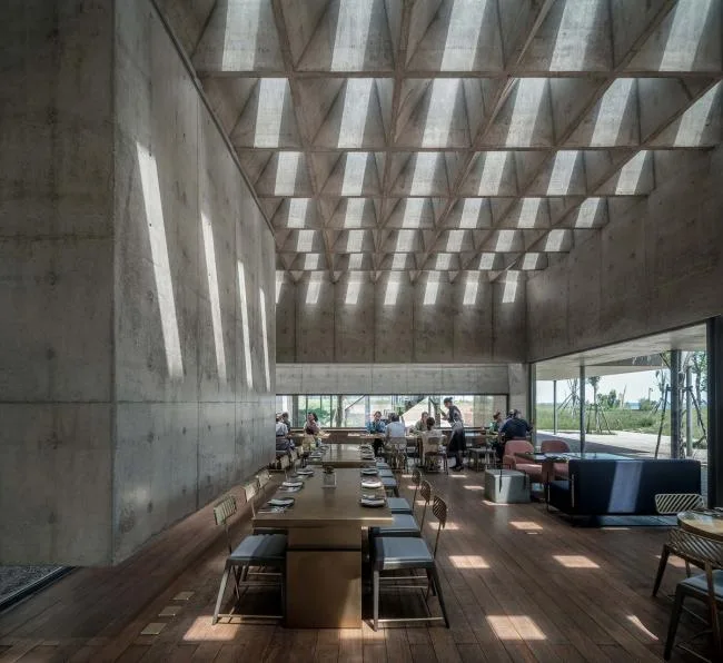 BIM建筑|海边 y 餐厅 / 直向建筑