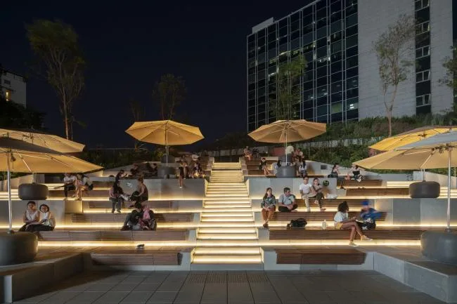 BIM建筑|郁郁葱葱的城市花圃：Design Orchard 孵化器 / WOHA