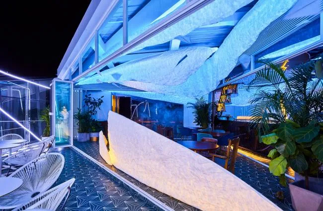 BIM建筑|光影活动的云中餐厅 / SODA建筑师事务所