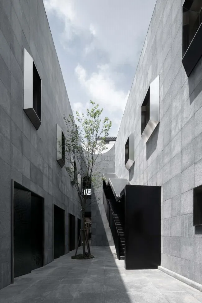BIM建筑|有浪 | 扬州慢×新华书店 / Wutopia Lab