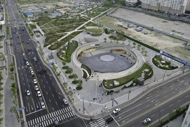 BIM建筑|流转曲线，好像衣袂飘带——麻谷中间广场 / Wooridongin Architects