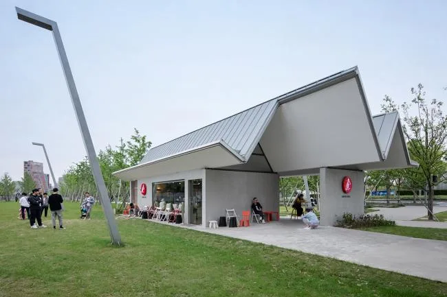 BIM建筑|家的延长：云锦路运动之家 / 山川秀建筑事务所