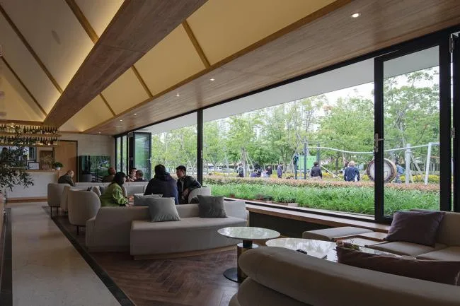 BIM建筑|家的延长：云锦路运动之家 / 山川秀建筑事务所