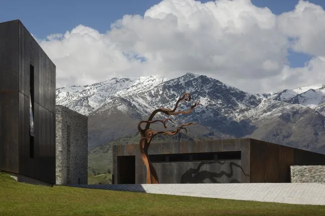 BIM建筑|原始朴实，布满天然雕塑美：Arrowtown 之家 / RTA工作室