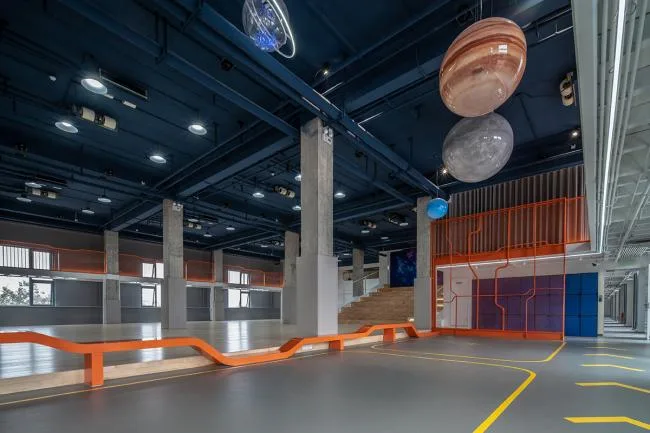BIM建筑|东方启明星办公室，北京 / 不雅町立异研讨所