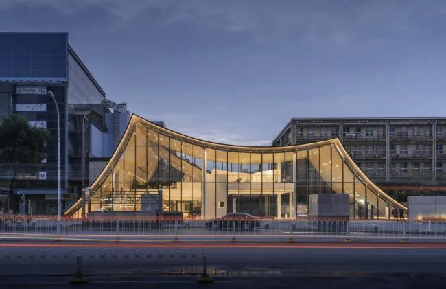BIM建筑|交错时空 | 可以浏览的城市展厅 / 天华建筑设计