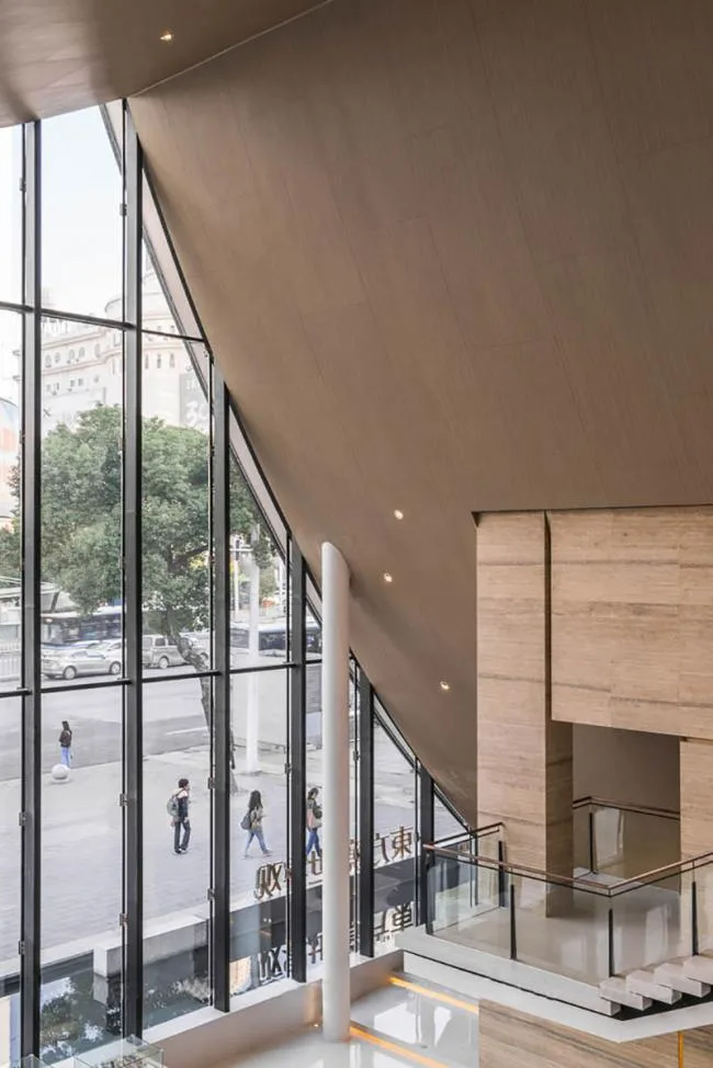 BIM建筑|交错时空 | 可以浏览的城市展厅 / 天华建筑设计