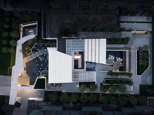 BIM建筑|致敬欧几里得 ∣ 旭辉银盛泰 铂悦 · 凤犀台生涯艺术馆 / 天华建筑设计