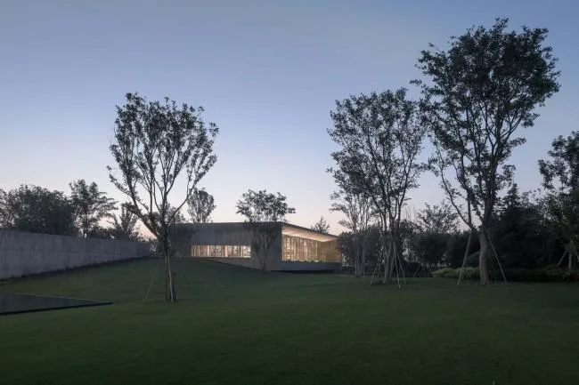 BIM建筑|普罗幻想国艺术文化中间 / 建言建筑