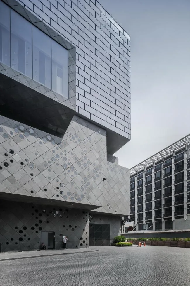 BIM建筑|摄影：北京嘉德艺术中间 / 杨斌